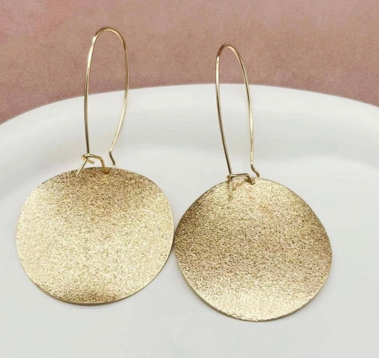 Gold tone circledrop earrings