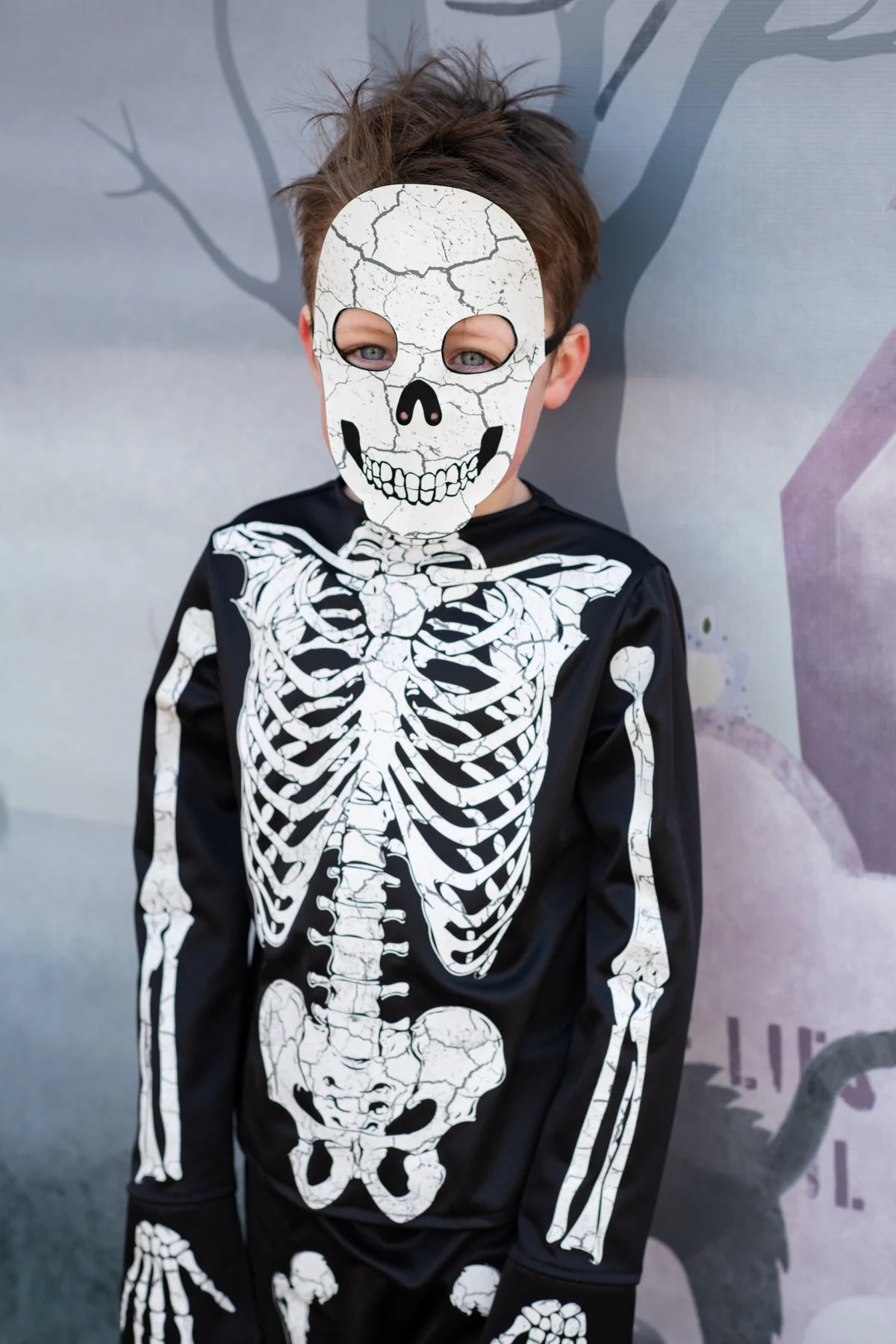 Glow in the dark skeleton shirt, pants, and mask