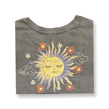 Load image into Gallery viewer, Paper Flower S/S Radiate Love Tee
